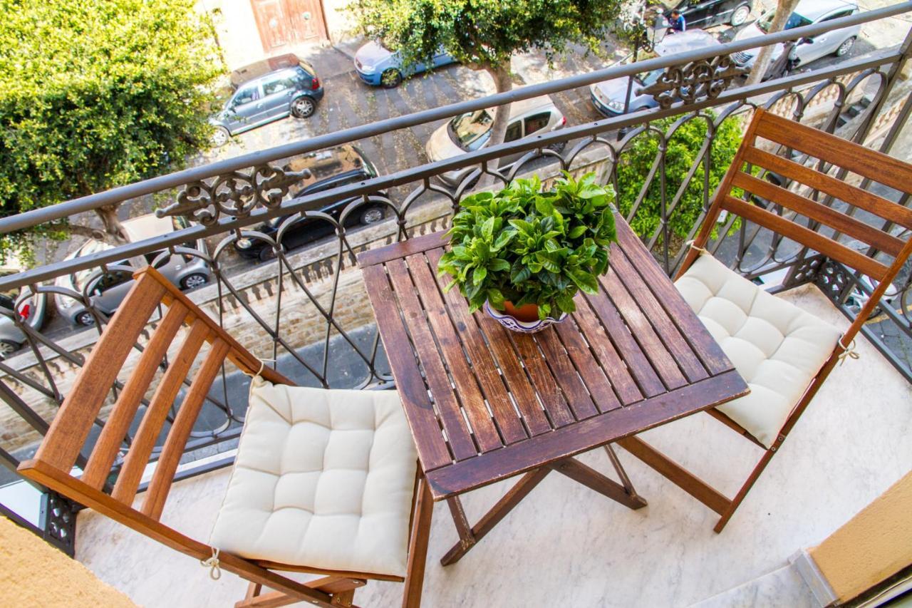 Bed and Breakfast Cortile Umberto I Чефалу Экстерьер фото