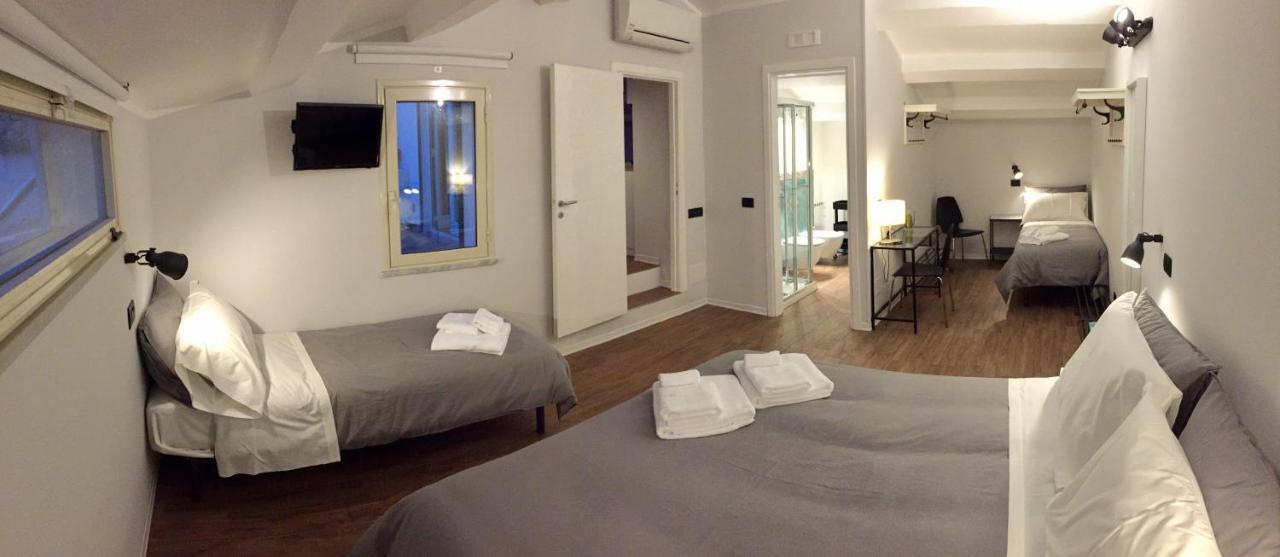 Bed and Breakfast Cortile Umberto I Чефалу Экстерьер фото